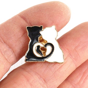 Cute Black/White Cat Pin Brooch, Pet Kitten Brooch, Cartoon Cat Brooch, Black and Gold Enamel Pin, Gift for Cat Lover