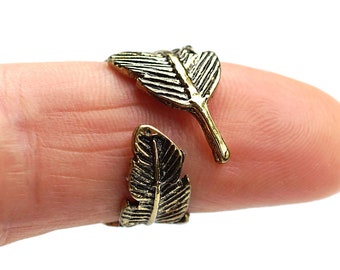 ON VACATION Vintage Bronze Feather Ring, Adjustable Ring, Feather Bypass Ring for men or women, ring