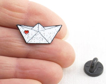 Small Origami Paper Boat Pin, Love Letter Lapel Pin for Men, Boat Tie Tack Pin Brooch, Petite Heart Button pinback