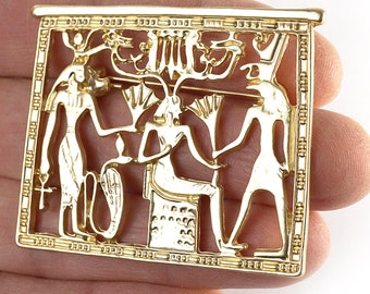 ON VACATION Stunning Egyptian Brooch Pin, Temple Hieroglyphs, Ancient Gods Pharaoh, Matte Gold Vintage Jewelry