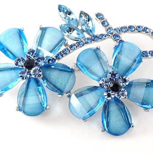 Stunning Blue Crystal Flower Brooch Pin, Silver Rhinestone Vintage Brooch, Something Blue Wedding Brooch