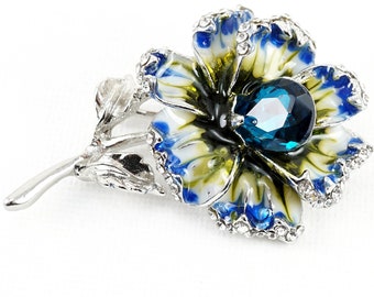 ON VACATION Large Blue Crystal Flower Brooch, Blue Flower Pin, Silver Rhinestone Vintage Wedding Pendant, Something Blue