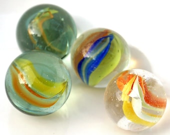 Vintage Vitro Agate Glass Marble Clear Vane Style Catseye hybrid with three colors, Spiral Glass Ball Vintage Marble