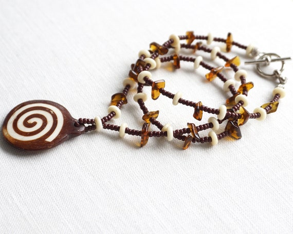 ON VACATION Ethnic Tribal Necklace Wooden Spiral … - image 7