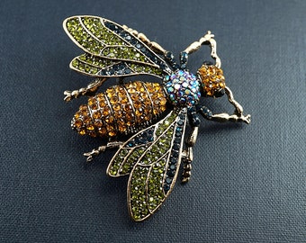 ON VACATION Exquisite Vintage Insect Pin, Colorful Large Fly Brooch, Gold Bee Brooch Tiny Rhinestone Crystals Bug Brooch Pendant