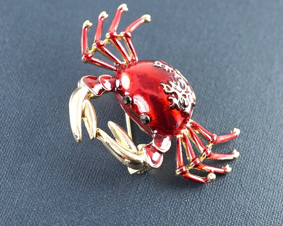 Red Crab Brooch Small Gold Crab Pin Marine Ocean Beach Shawl