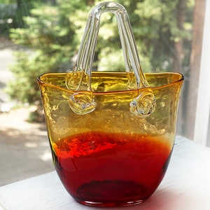 ON VACATION Artisan Hand Blown Glass Vase Purse Glass Basket with Handle Blood Red vase in shape of bag Small glass Handbag image 8