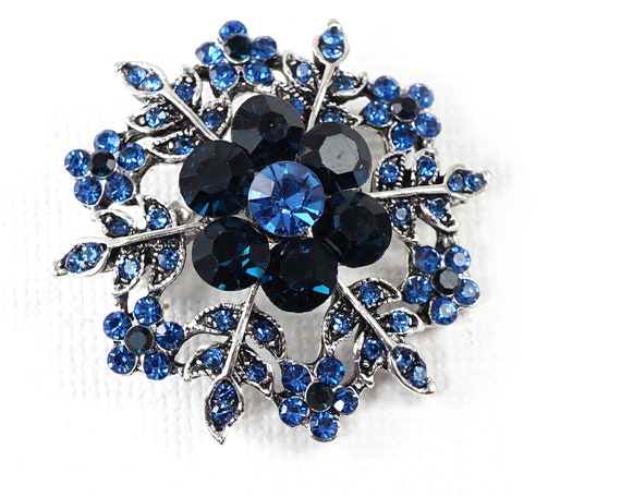ON VACATION Exquisite Christmas Snowflake Brooch,… - image 2