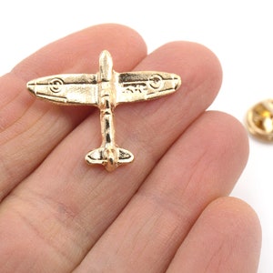 Piccola spilla a forma di aereo in oro rosa, spilla unisex per camicia, spilla da bavero, piccola spilla da cravatta, spilla da pilota per uomo, spilla da viaggio