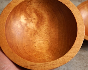 ON VACATION BariboCraft Vintage Wooden Bowl, Unique Oval Bowl, Handmade in Canada, Turned Wood, Stunning Maple Grain, Modern Organic Modern