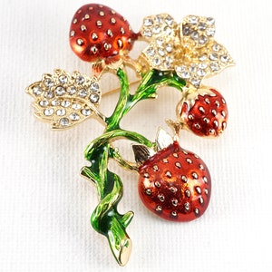 Red Strawberry Brooch, Enamel Rhinestone, Red Berry Green Leaves, Garden Botanical Vintage Pin Brooch Pendant Nature Inspired Jewelry