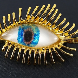 Broche de olho deslumbrante, broche de globo ocular azul de luxo, olho mágico vintage com cílios dourados, alta costura