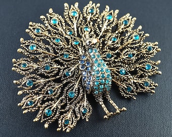 ON VACATION Exquisite Peacock Brooch Pin, Large Open Tail, Tiny Turquoise Blue Rhinestone Crystals, Vintage Brooch Pendant