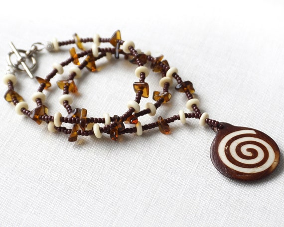 ON VACATION Ethnic Tribal Necklace Wooden Spiral … - image 3