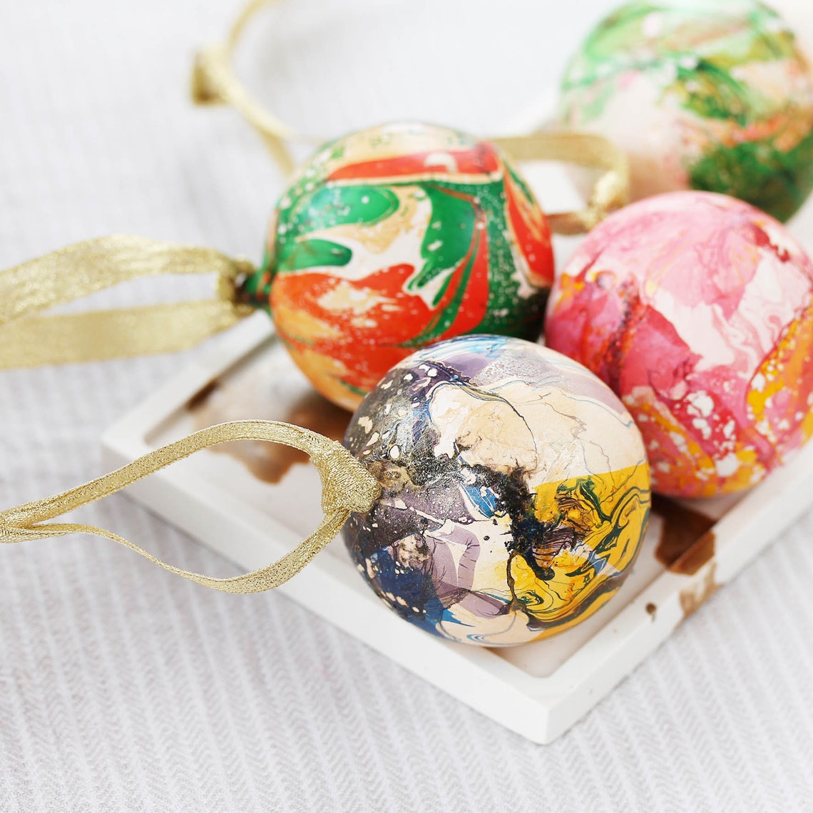 Ceramic Bauble Marbling Kit for Christmas Decorations. Etsy UK