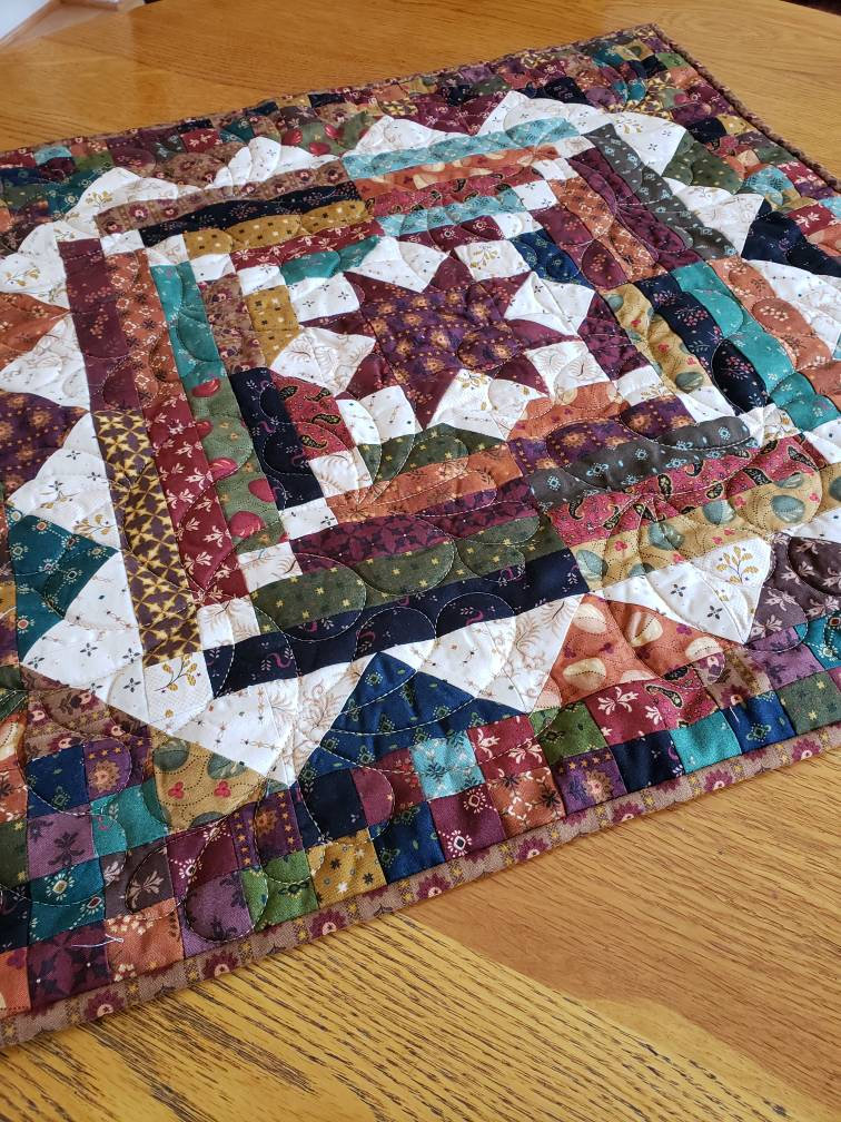 Kim Diehl Small 24 X 24 Inch Quilt Kit Simple Whatnots 8 Smack Dab In The Middle Fabric For Top And Binding Primitive Patchwork Style