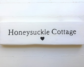 Panneau en bois peint personnalisé pour maison jardin Porte extérieure Nom Coeur Plaque