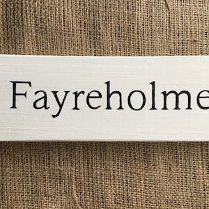 Personalised Painted Wooden Sign Name House Garden Outdoor Door Name Plaque Custom