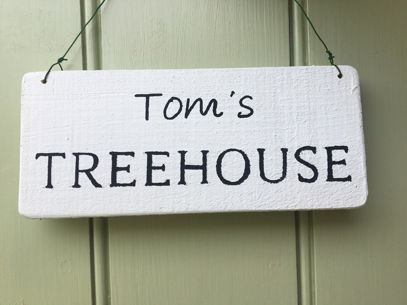 Personalised Tree House Wooden Sign Wooden Rustic Outdoor Garden Sign imagem 3