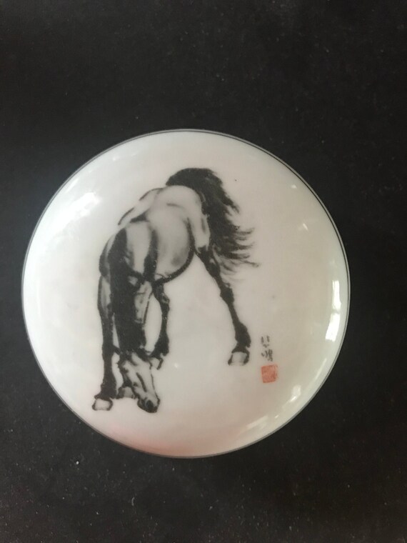 Vintage Chinese Rouge Pot