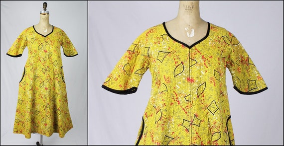 Vintage 1950s/50s Asian Pagoda Floral Novelty Prin