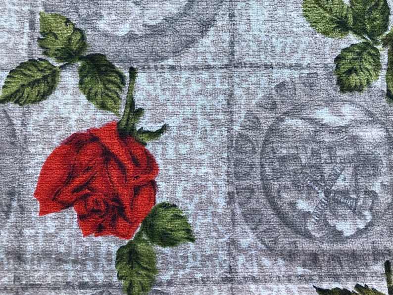 stunning piece of 1950s barkcloth vintage fabric