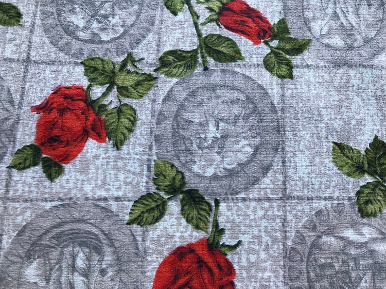 stunning piece of 1950s barkcloth vintage fabric