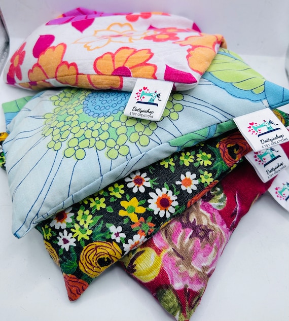 Handgemachte mikrowellengeeignete Reis-Wärme-/Kältepads aus Baumwoll-Vintage-Stoff / Lavendel- oder natürlichem Baumwollduft