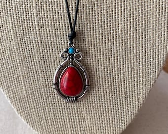 Red Agate and Leather Pendant Necklace