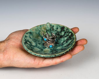 Ring Keeper Holder in Green Glaze, Handmade Ceramic Jewelry Dish, Clay Trinket Holder