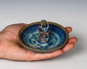 Ring Keeper Holder in Blue & White Glaze, Handmade Ceramic Unique Jewelry Dish, Clay Trinket Holder