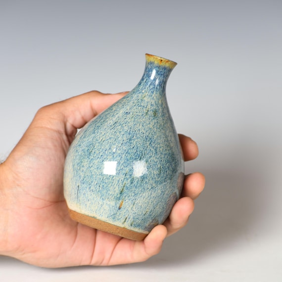 Small Wheel Thrown Flower Bud Vase | Blue & White Glaze #41