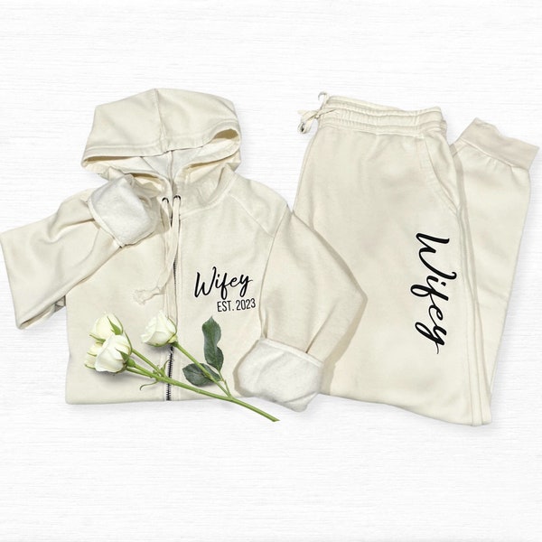 Bride sweatsuit getting ready zip up hoodie and sweatpant outfit, Wifey custom zip up hoodie and sweatpants set, engagement gift for bride