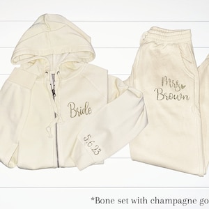 Getting ready outfit for bride, Bride matching set, bridal gift set, custom Mrs zip up hoodie, Bride joggers, bride zip up, wedding outfit