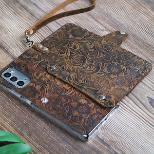 Wristlet Handtooled Moto Edge 2025 Moto G 2025 Moto G Stylus 5G 2024 Moto G Power (2024) Leder Brieftasche Etui Benutzerdefinierte Monogramm Personalisierung