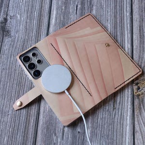 Handmade Magnetic Leather Samsung Phone Case – Natural Veg-Tan, MagSafe Compatible – Heat Transfer Artwork – Custom Photo Option #6HBI