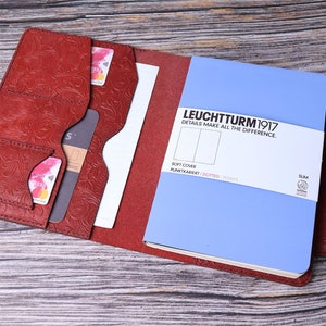 Leuchtturm1917 MASTER CLASSIC SLIM A4 Funda roja de cuero repujado Composición B5 Funda personalizada Portalápices Portafolio 1QYBLE