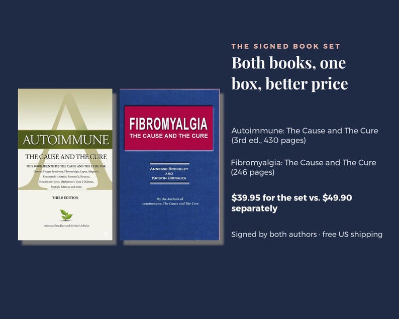 Pu&ograve; includere: Un set di due libri che include Autoimmune: The Cause and The Cure, 3&ordf; edizione, 430 pagine, e Fibromyalgia: The Cause and The Cure, 246 pagine. I libri sono mostrati con testo che descrive il set e gli autori Annesse Brockley e Kristin Urdiales.
