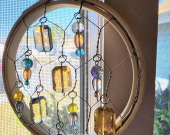 Sparkly mini chicken wire suncatcher