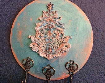 Jewelry or key holder in turquoise and copper with clay filigree decor