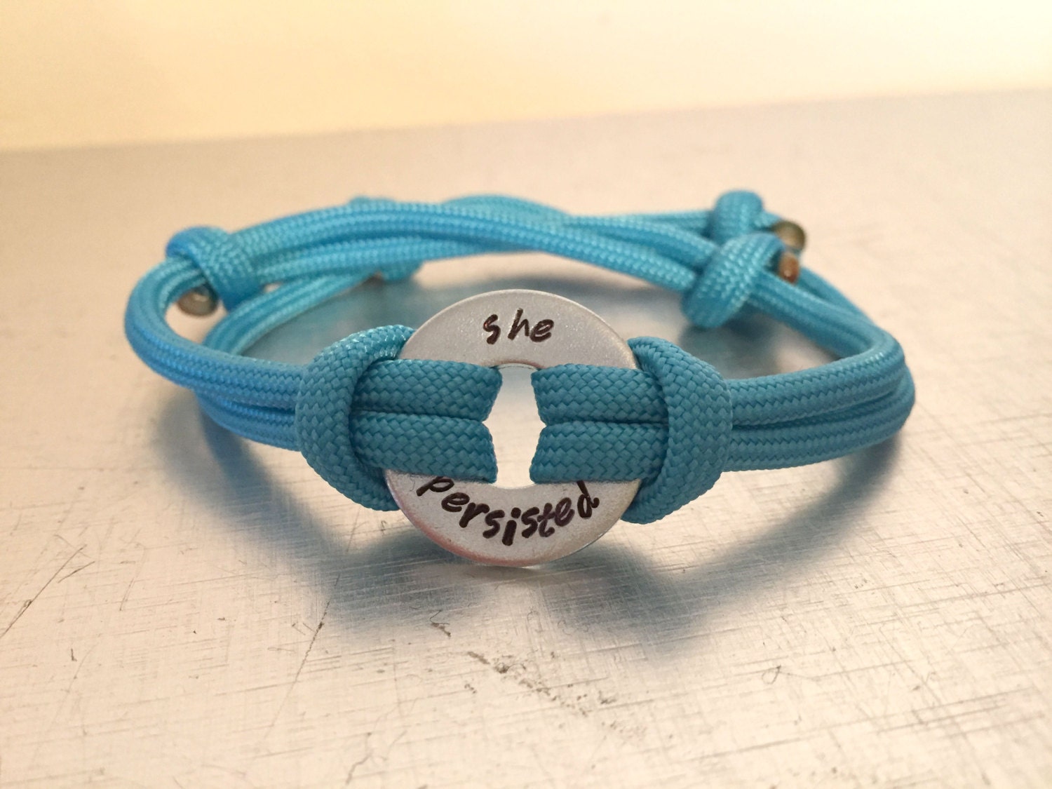 how to tie anchor bracelet