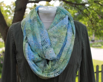 Infinity scarf. Scarf. Blue infinity scarf. Floral infinity scarf. Flower scarf. Long scarf. Mothers day gift. Birthday gift