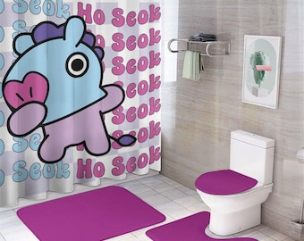 Juego de baño Ho Seok BT21 J-Hope, decoración Mang BT21, accesorios de baño Kpop de 4 piezas, cortina de ducha y alfombra, decoración estética Kpop para el hogar