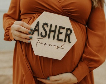 Letrero de nacimiento hexagonal cortado con láser personalizado para bebé