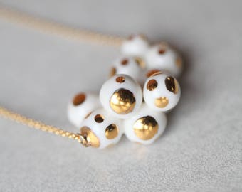 Necklace, porcelain and gold, enamelled, unique piece, mounted with a gold-plated chain.