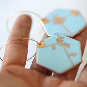 Dyle blue. Geometric earrings in blue and gold porcelain image 3