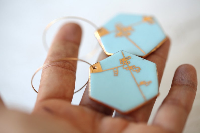 Dyle blue. Geometric earrings in blue and gold porcelain image 3