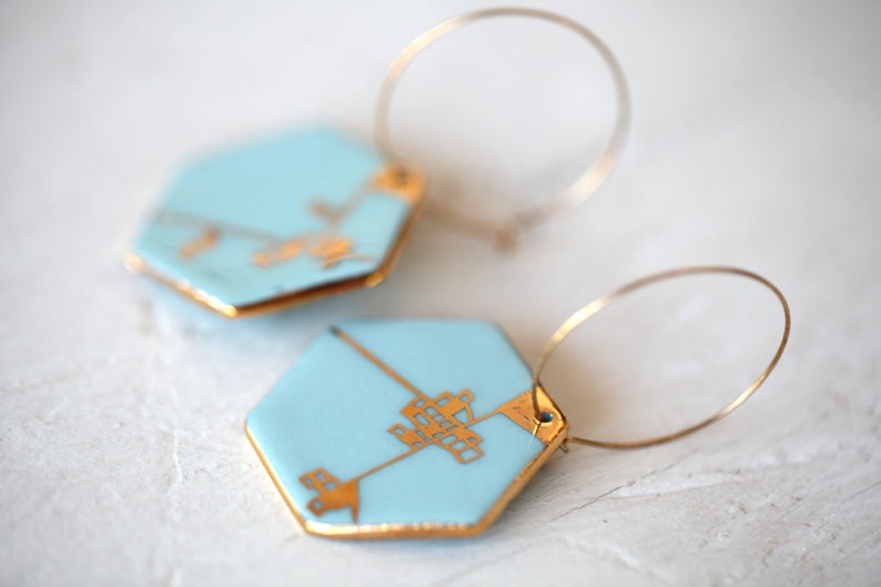 Dyle blue. Geometric earrings in blue and gold porcelain image 1