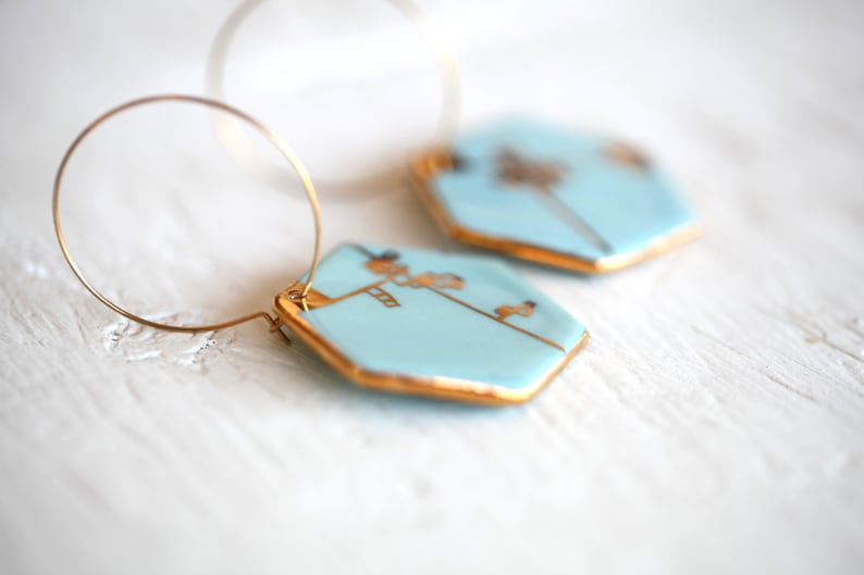 Dyle blue. Geometric earrings in blue and gold porcelain image 4