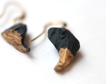 Nile. Black and gold porcelain earrings. Organic Jewelry. Matte.